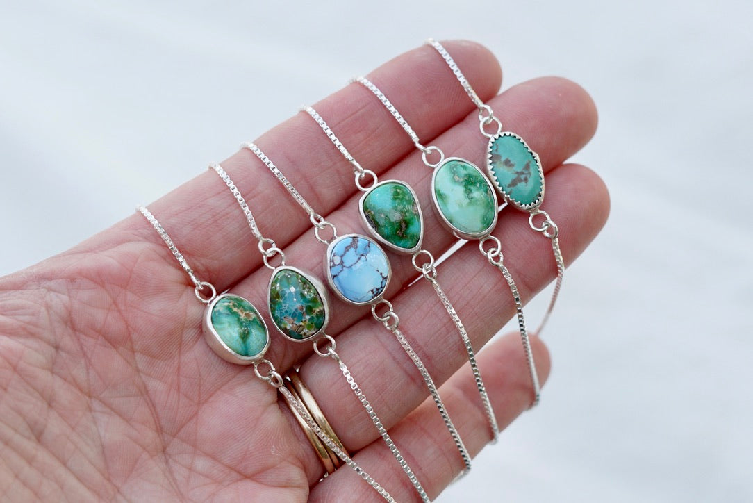 Box Chain Adjustable Bracelet (Sonoran Gem)