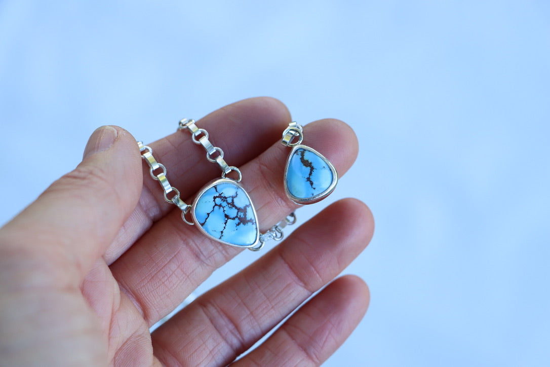 Lariat Necklace (Golden Hill)