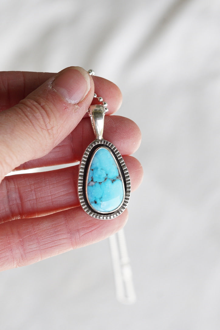 Ripple Necklace (Blue Bird)
