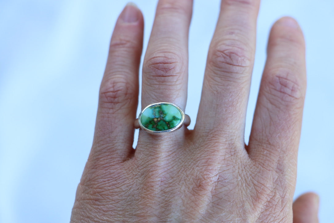 Horizontal Ring (size 6.75)