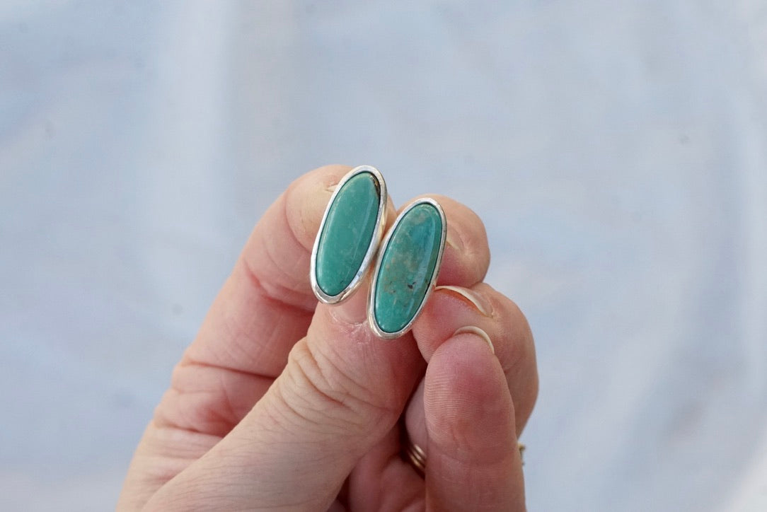 Stud Earrings (Kingman)
