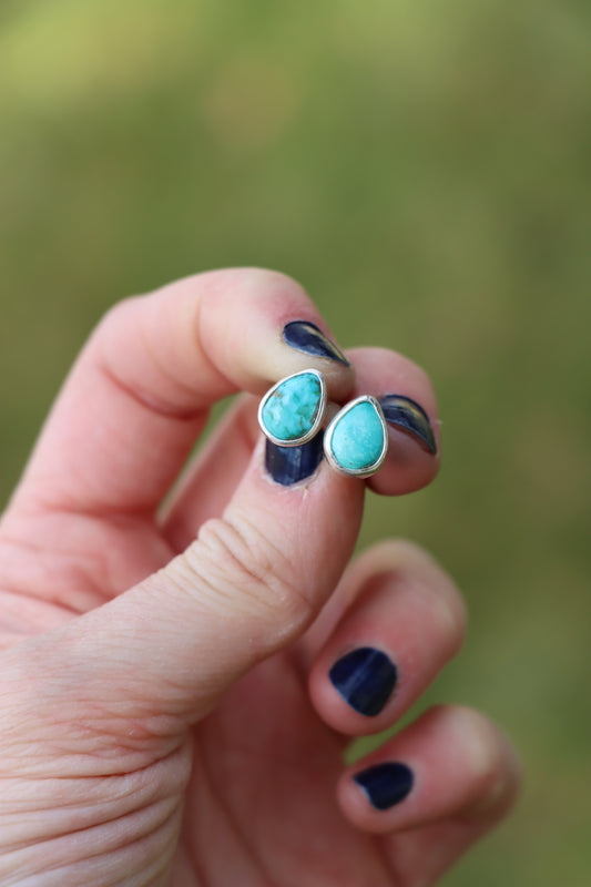 Stud Earrings (Kingman)