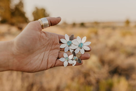 Daisy Stud Earrings (Large)