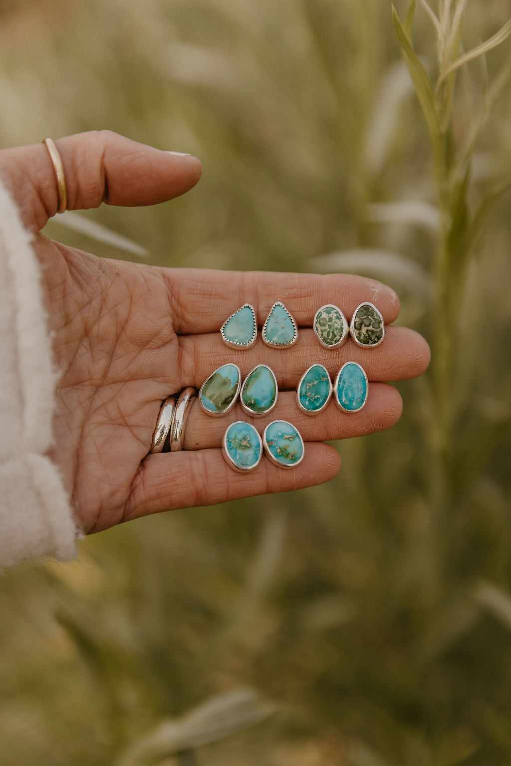 Stud Earrings (Carico Lake)