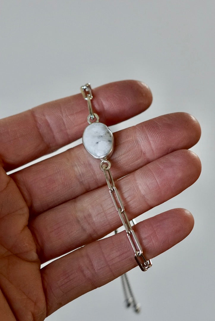 Cable Chain Adjustable Bracelet (Whtie Buffalo)