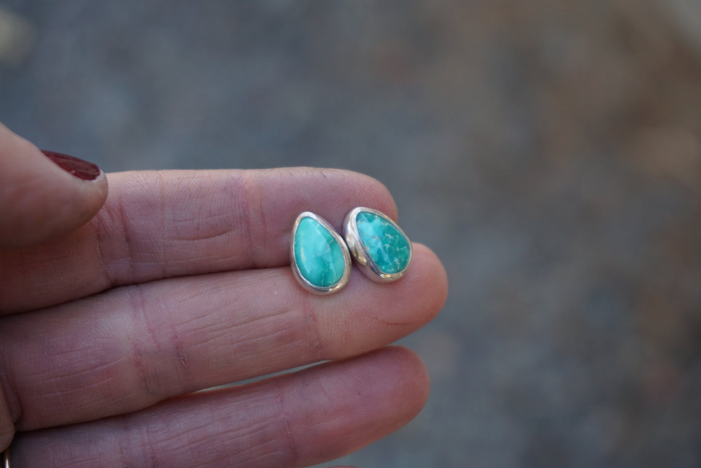 Stud Earrings (Emerald Valley)