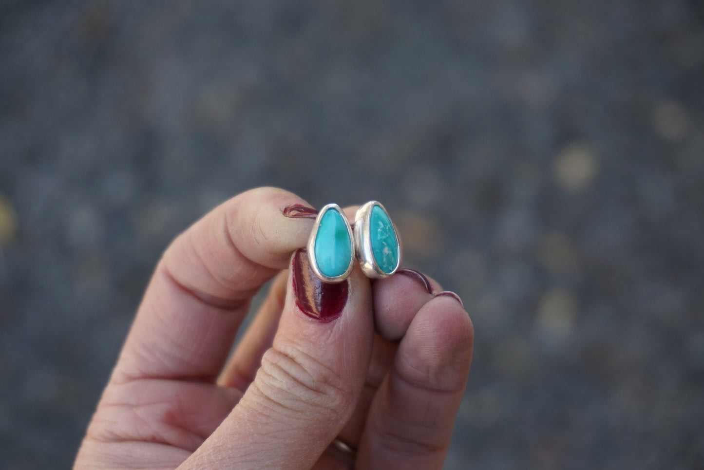 Stud Earrings (Emerald Valley)