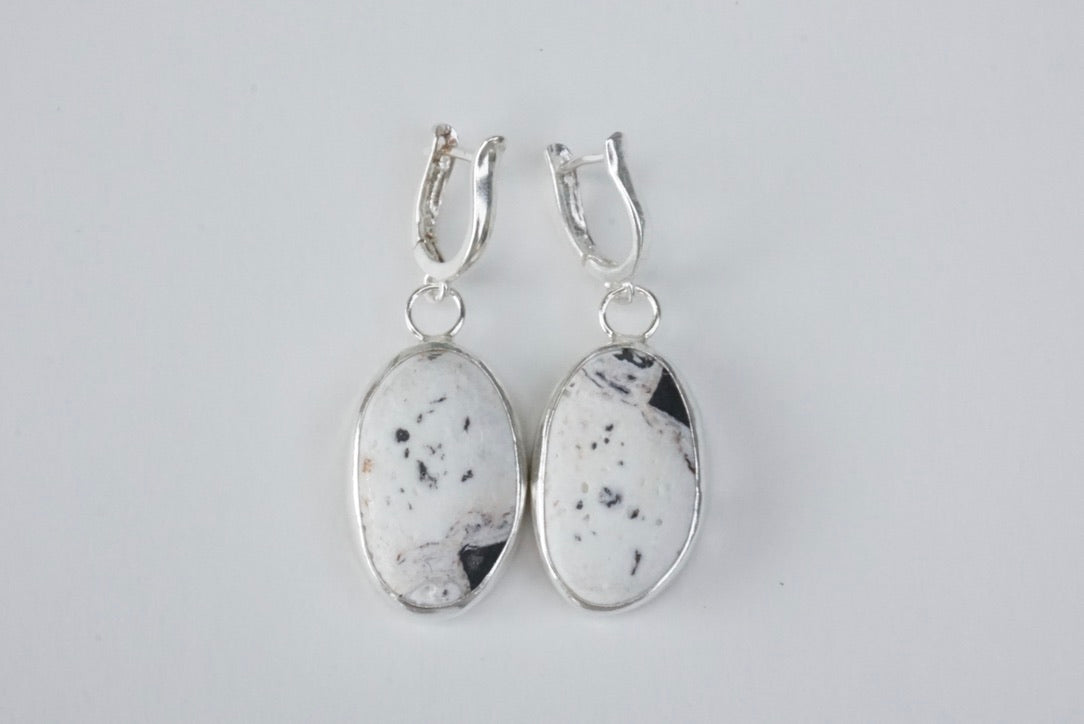 White Buffalo Lever-Back Earrings