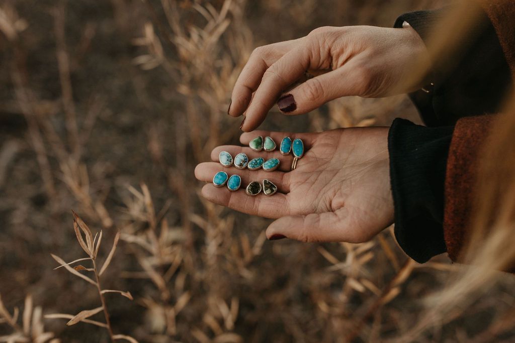 Stud Earrings (Emerald Valley)
