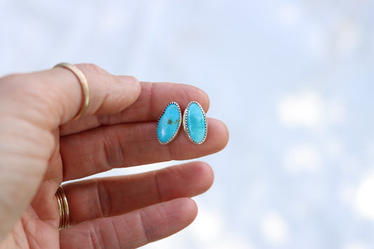 Stud Earrings (Kingman)