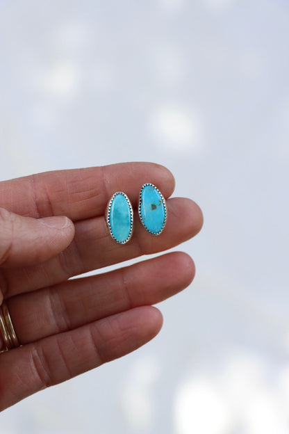Stud Earrings (Kingman)