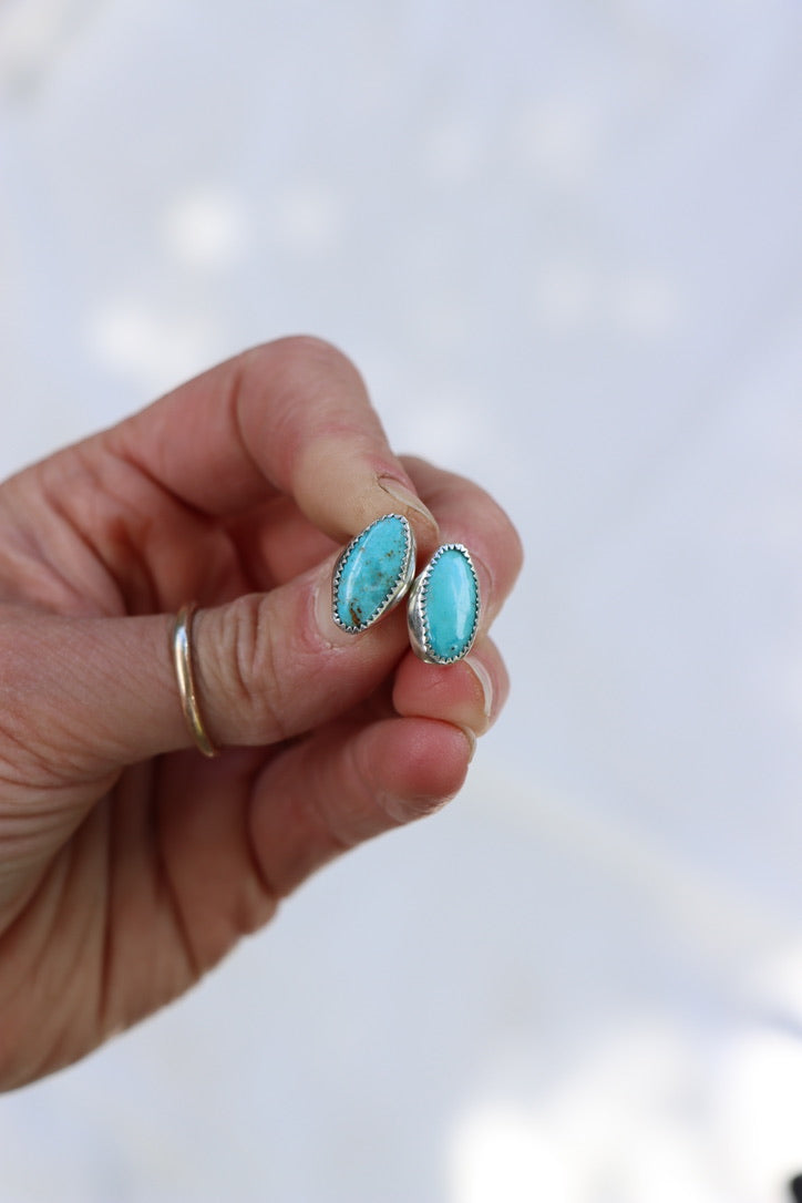Stud Earrings (Kingman)