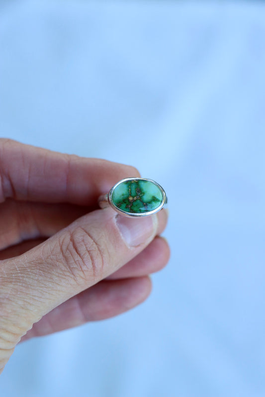 Horizontal Ring (size 6.75)
