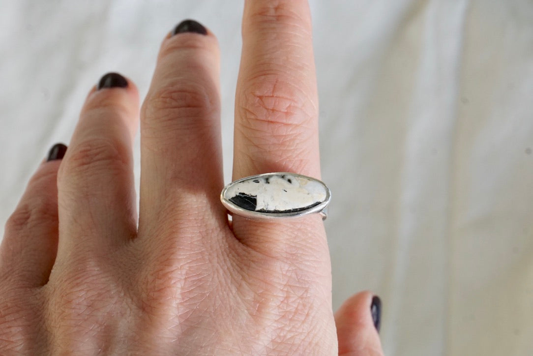 Horizontal Ring (size 8.25)