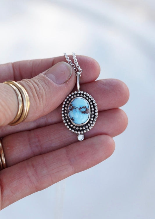 Cosmos Necklace (Golden Hill)