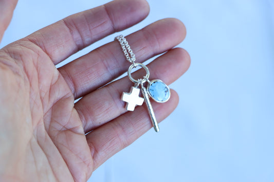 Mesa Charm Necklace (Golden Hill)