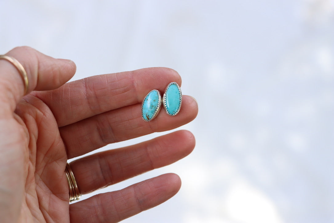 Stud Earrings (Kingman)