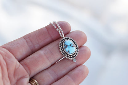 Cosmos Necklace (Golden Hill)