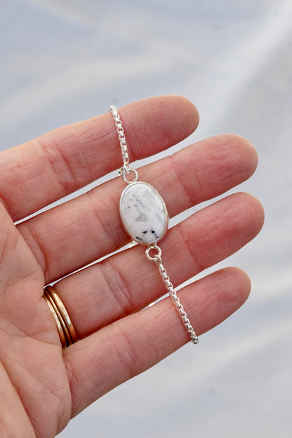 Box Chain Adjustable Bracelet (White Buffalo)