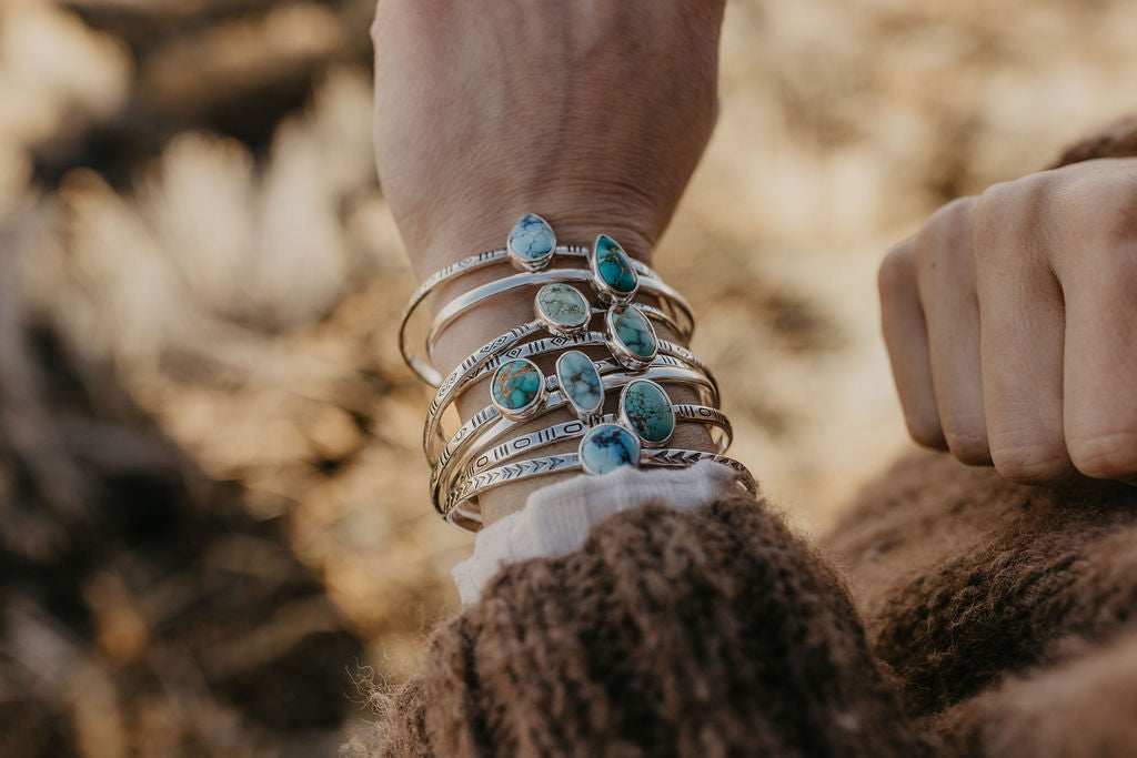 Cuff Bracelet (Golden Hill)