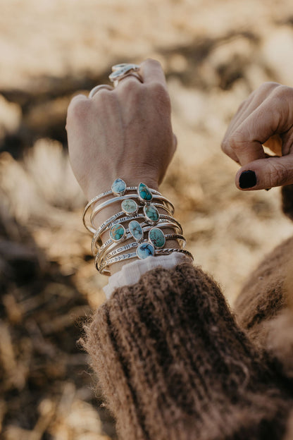 Cuff Bracelet (Golden Hill)