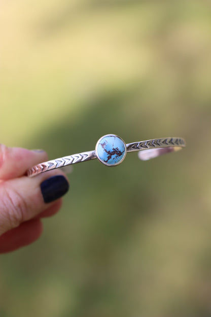 Cuff Bracelet (Golden Hill)