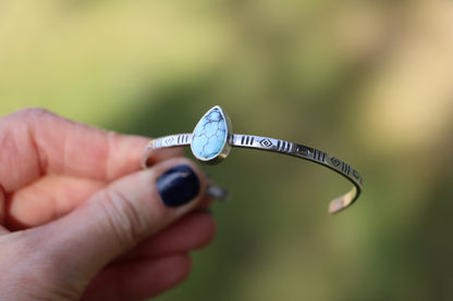 Cuff Bracelet (Golden Hill)