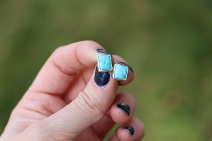 Stud Earrings (Kingman)
