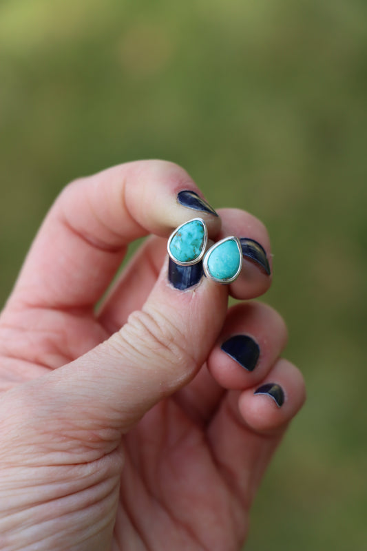 Stud Earrings (Kingman)