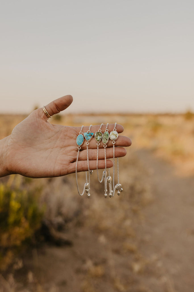 Box Chain Adjustable Bracelet (Blue Bird)