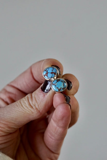 Stud Earrings (Golden Hill)