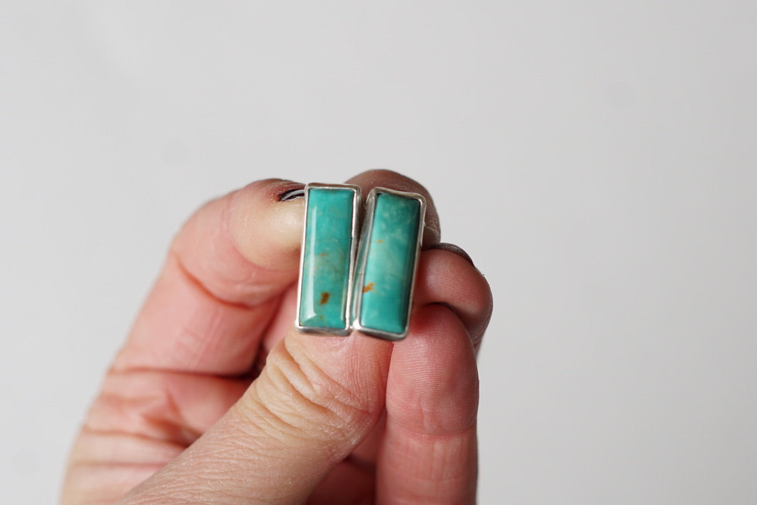 Stud Earrings (Kingman)