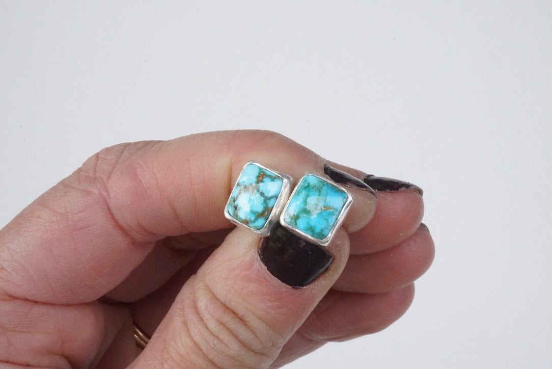 Stud Earrings (Kingman)