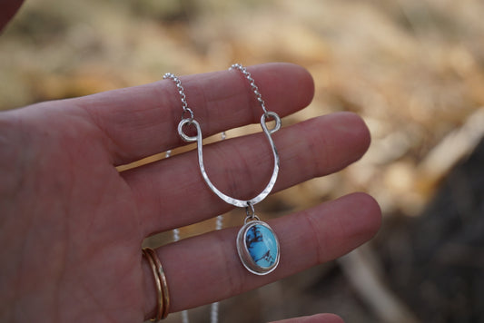 Hammered Drop Necklace (Golden Hill)