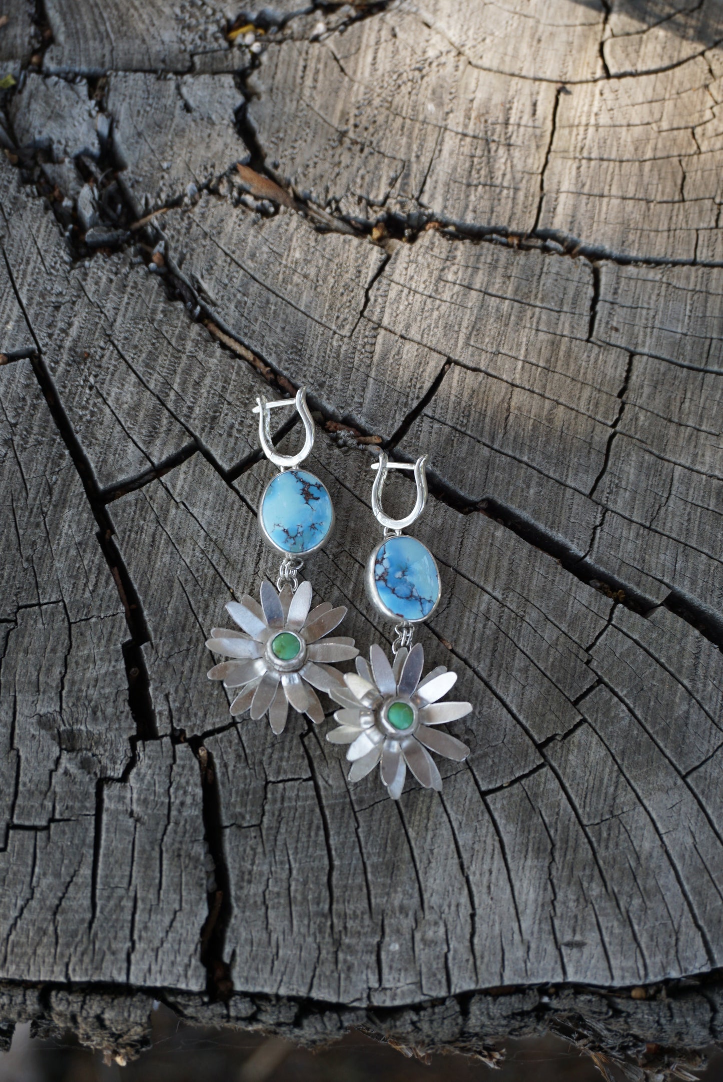 Daisy Lever-Back Earrings (Golden Hill)