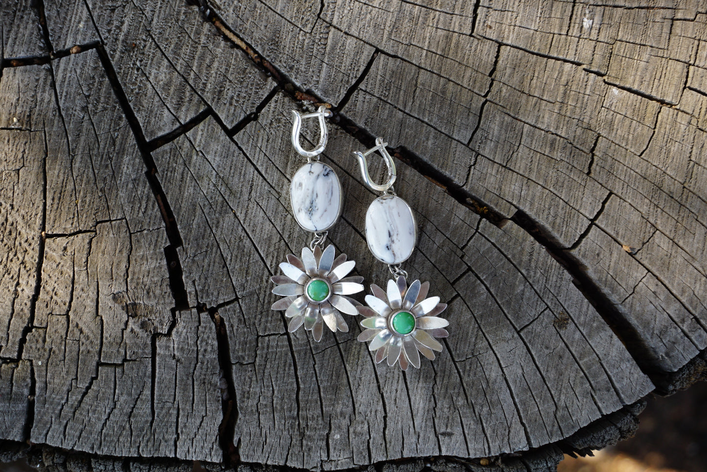 Daisy Lever-Back Earrings (White Buffalo)