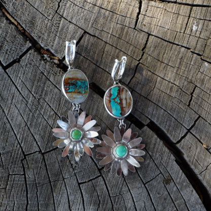 Daisy Lever-Back Earrings (Royston Ribbon)