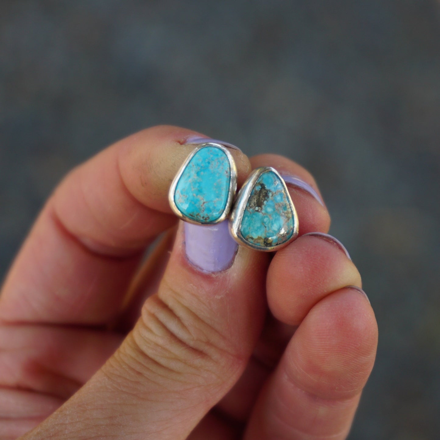 Stud Earrings (White Water)