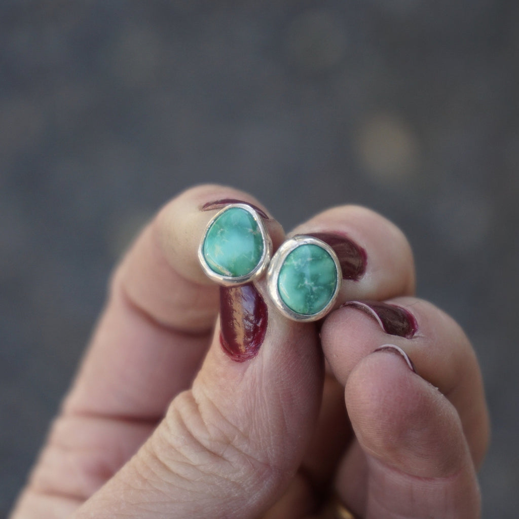 Stud Earrings (Emerald Valley)