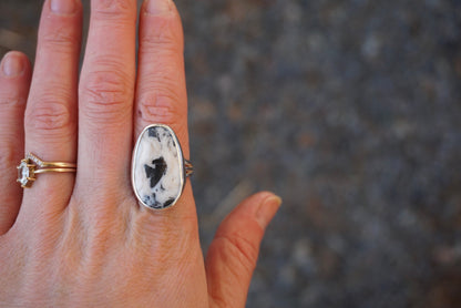 Sterling Silver & White Buffalo Turquoise Ring (Size 7)
