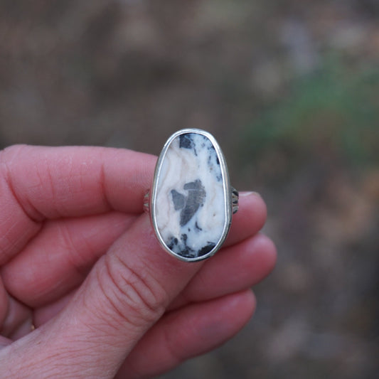 Sterling Silver & White Buffalo Turquoise Ring (Size 7)