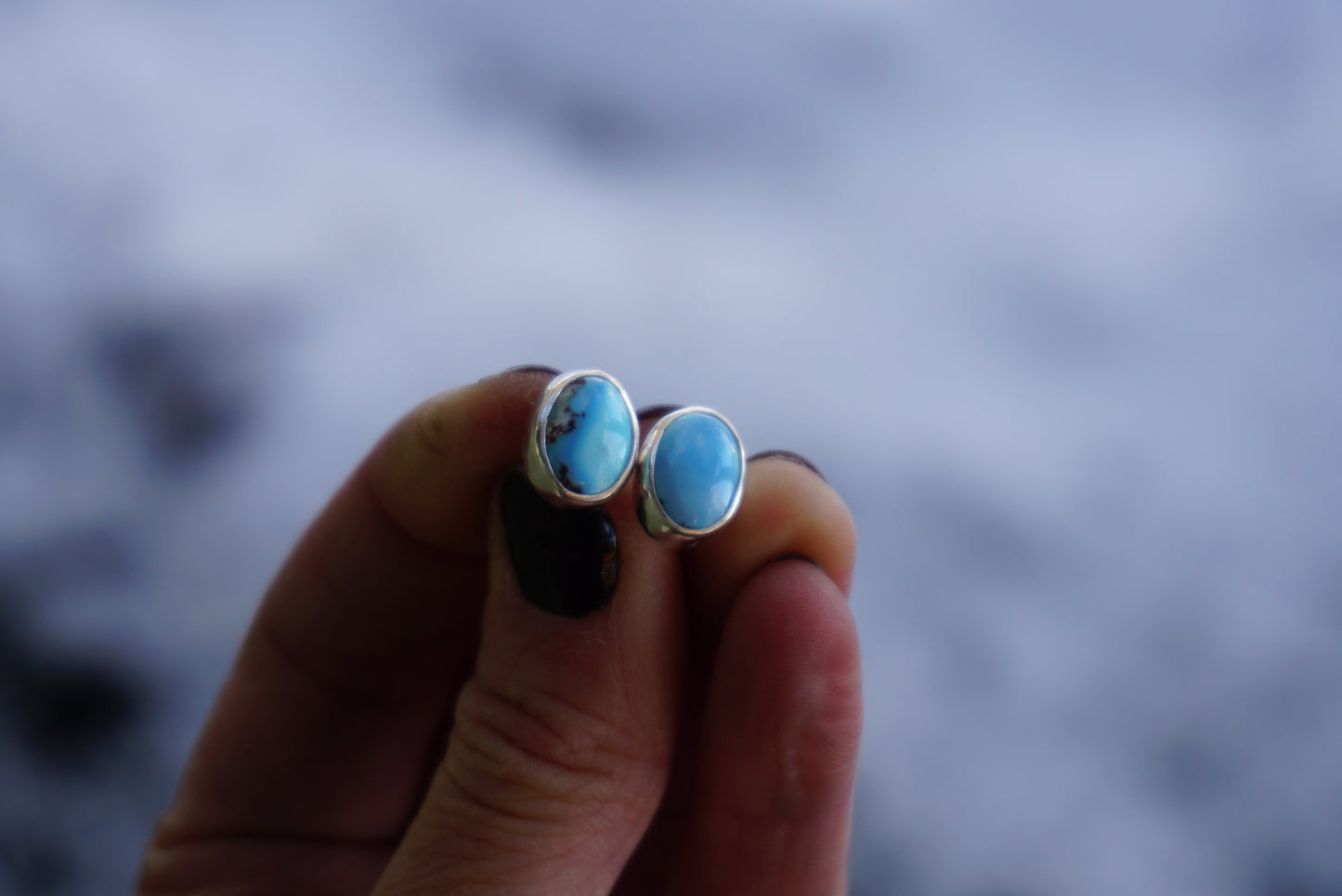 Stud Earrings (Golden Hill)