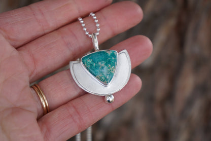 Northern Wind Necklace (Emerald Valley)