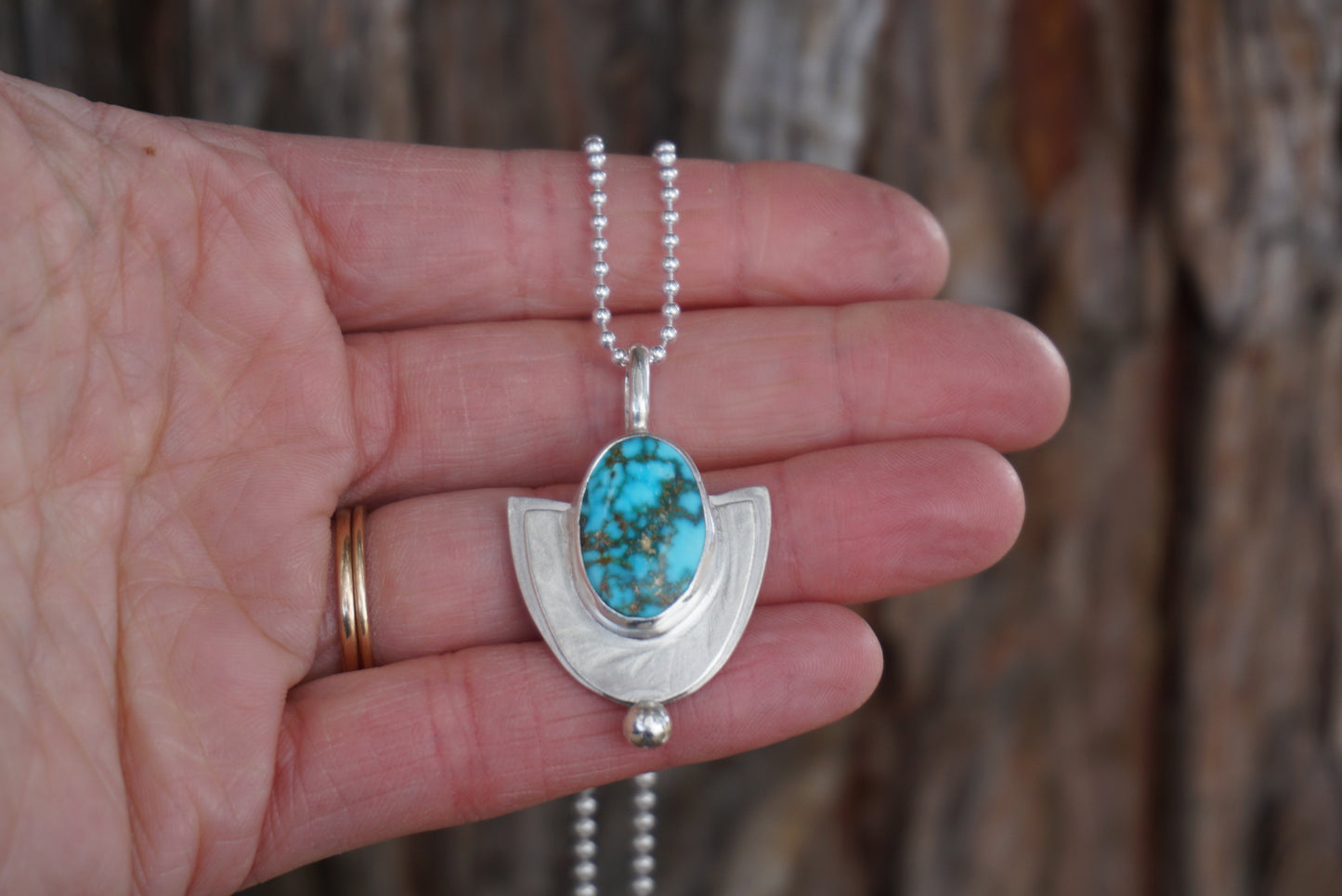 Northern Wind Necklace (Kingman)