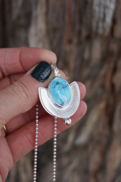 Northern Wind Necklace (Golden Hill)