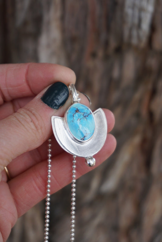 Northern Wind Necklace (Golden Hill)