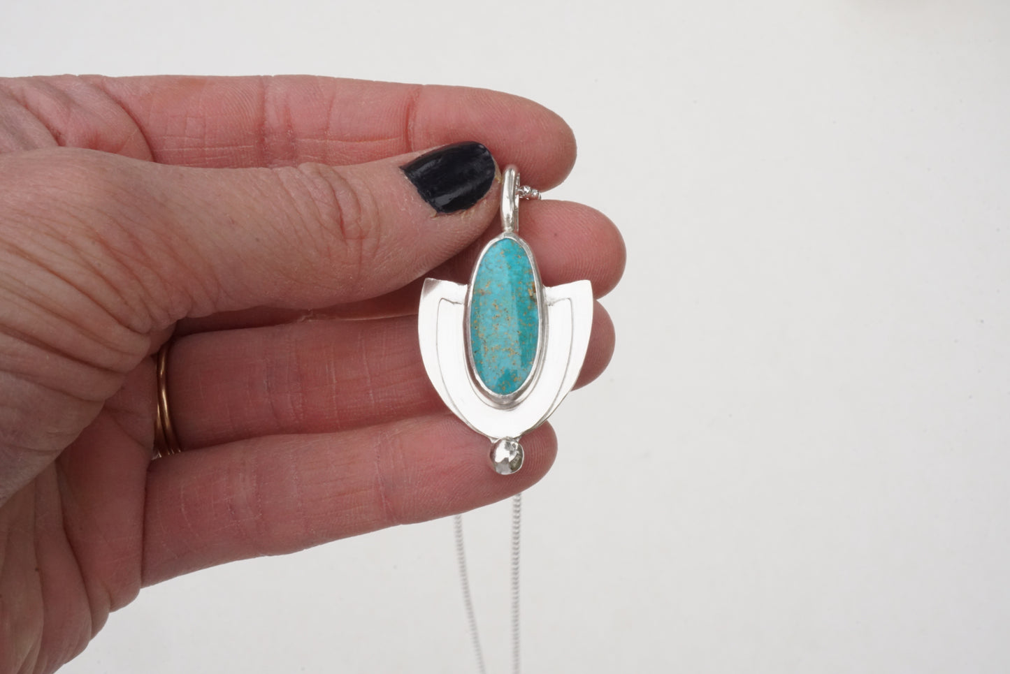 Northern Wind Necklace (Kingman)