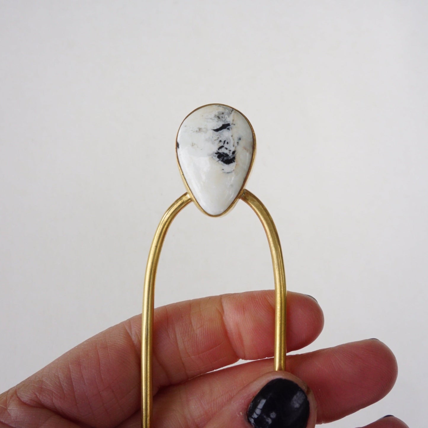 Hair Fork (White Buffalo)