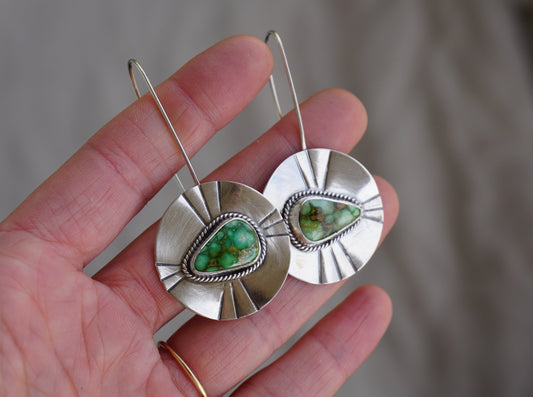 Medallion Drop Earring (Sonoran Gold)