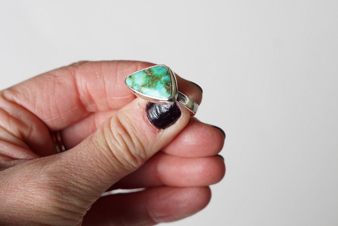 Horizontal Ring (size 7)